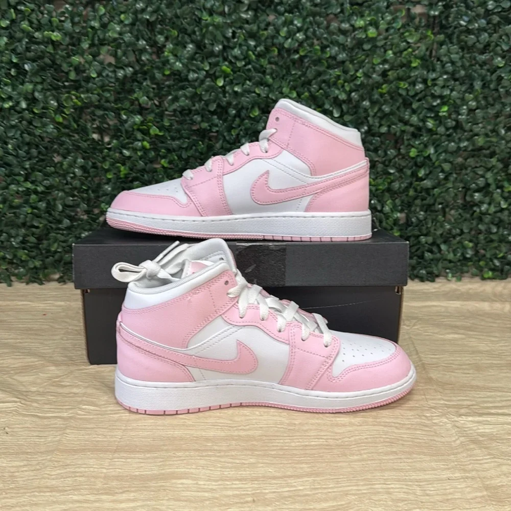 Nike Air Jordan 1 Mid (GS) - Y7